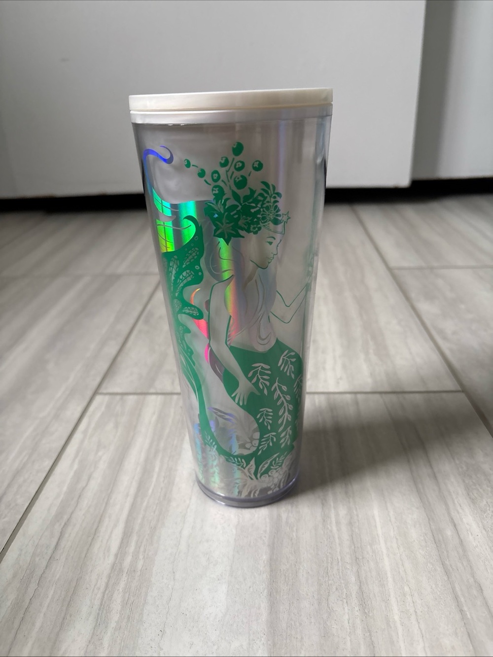 Starbucks 2022 Holiday Mermaid Iridescent Siren Cold Cup 24 oz Cold Tumbler
